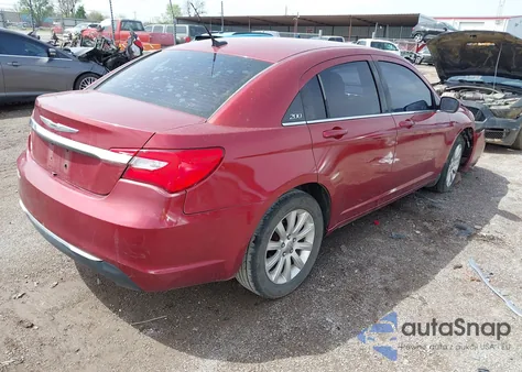 2011 Chrysler 200 Touring z USA, uszkodzony, nr VIN 1C3BC1FB3BN514336